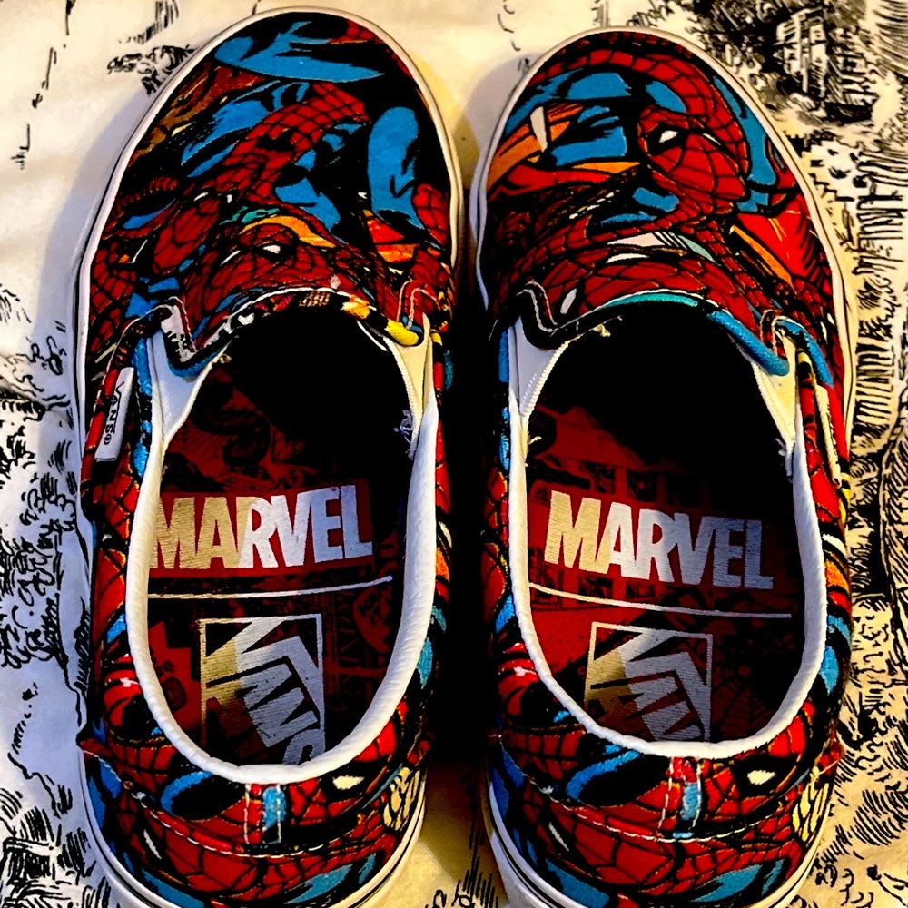 RARE Vans x Marvel Spiderman Classic Slip On Sneakers Limited Edition